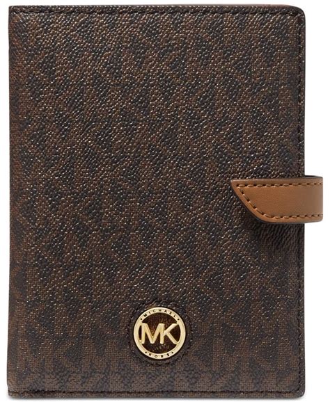 pashouder michael kors|Heritage Medium Logo Passport Wallet .